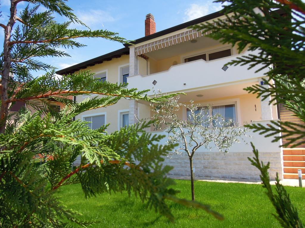 Holiday Home Villa Ivan Умаг Стая снимка