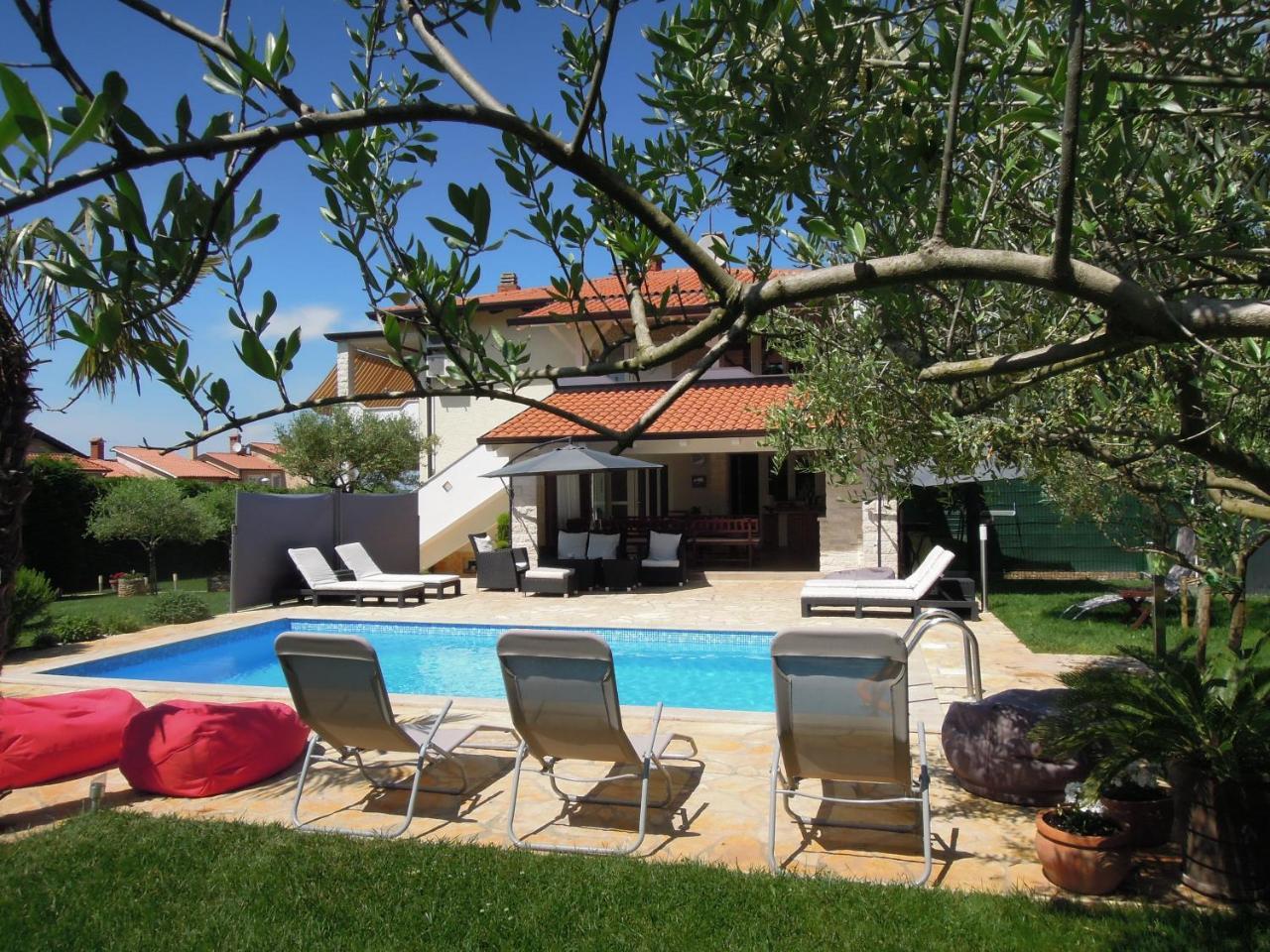 Holiday Home Villa Ivan Умаг Екстериор снимка